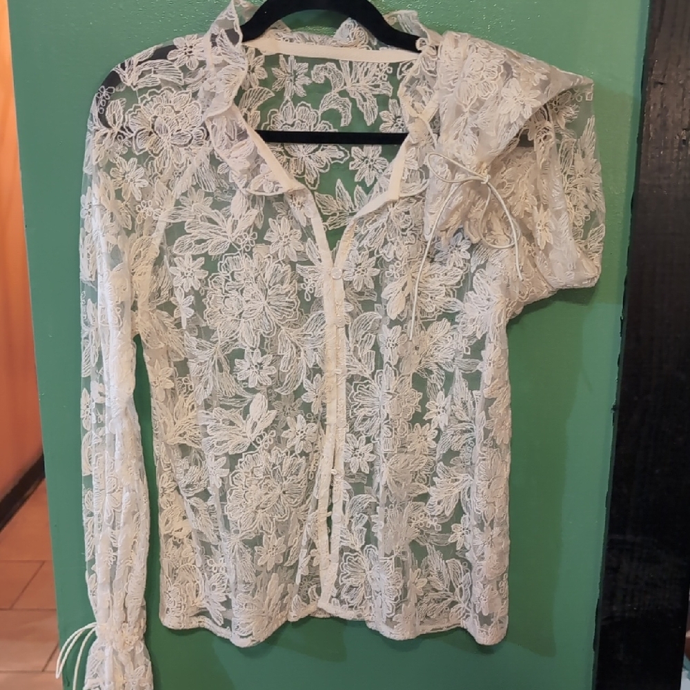 Elegant Lace Floral White Top